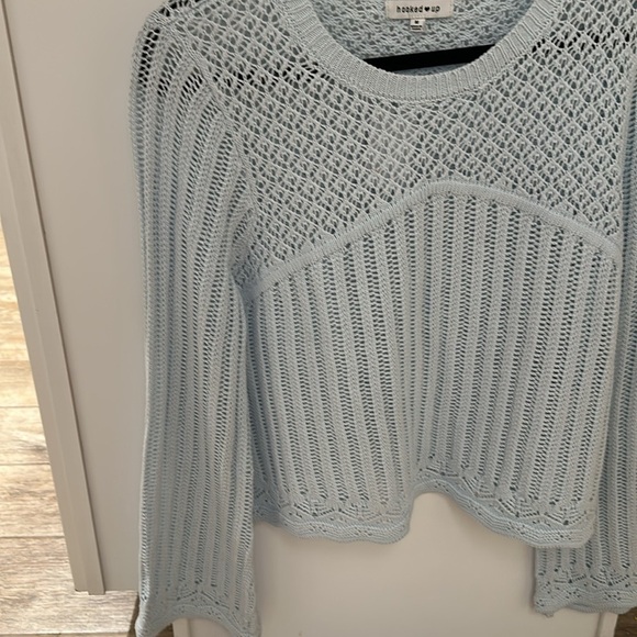 Woman’s #4 - Picture 2 of 6